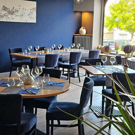 Logis Loire Hotel - Les Cocottes Restaurant Les Rosiers Екстериор снимка