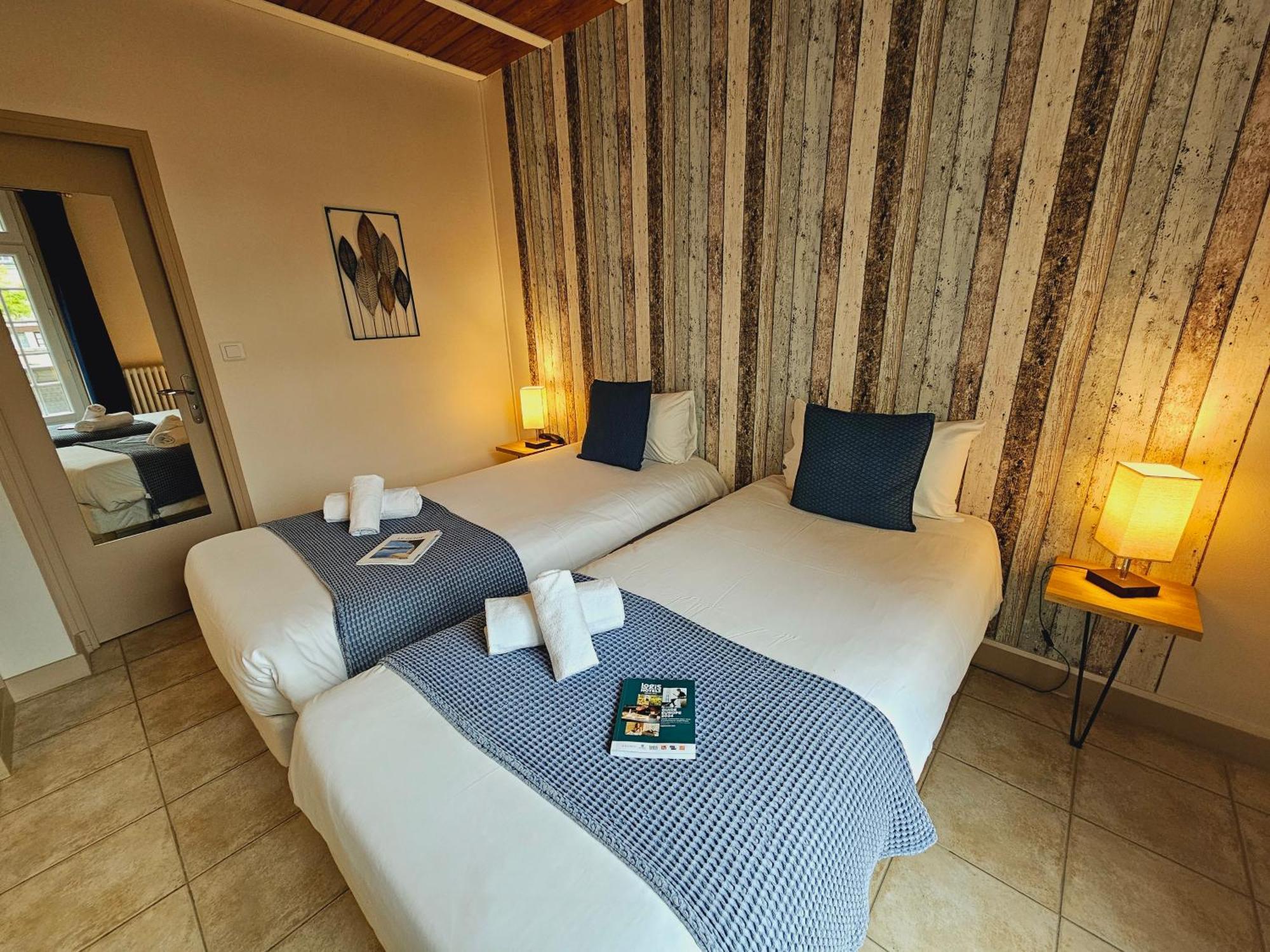 Logis Loire Hotel - Les Cocottes Restaurant Les Rosiers Стая снимка