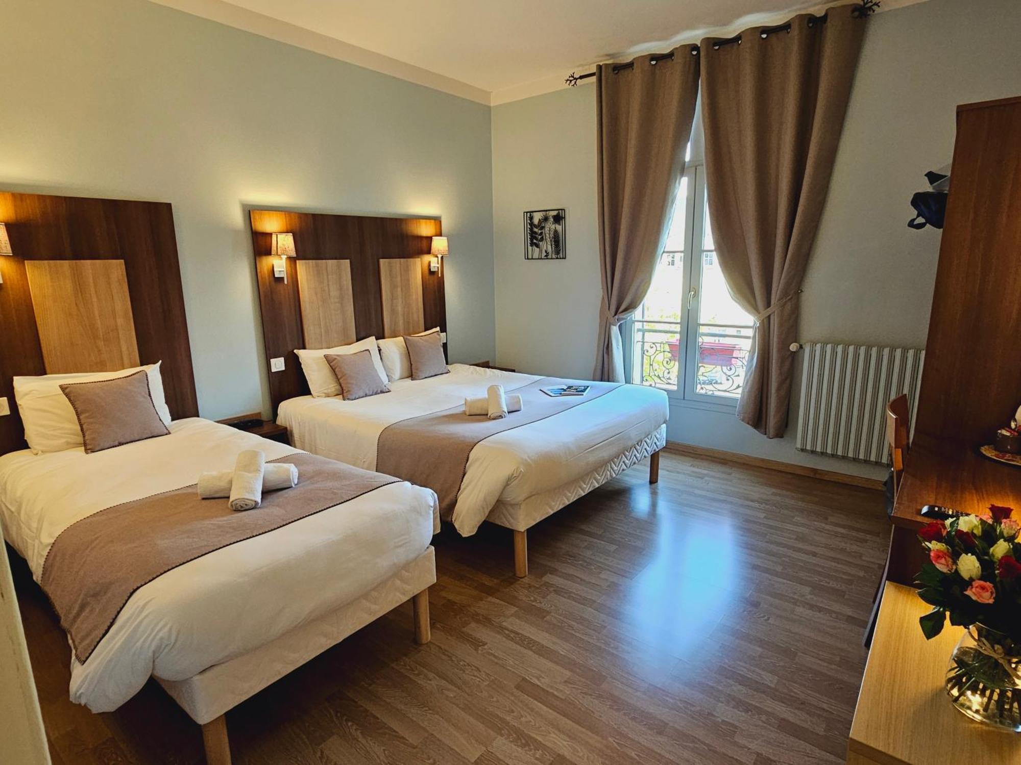 Logis Loire Hotel - Les Cocottes Restaurant Les Rosiers Стая снимка